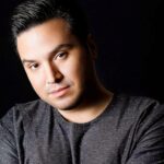 دانلود آهنگ بابک مافی به نام کاشکی یه روز با دست من موهای تو شونه میشد