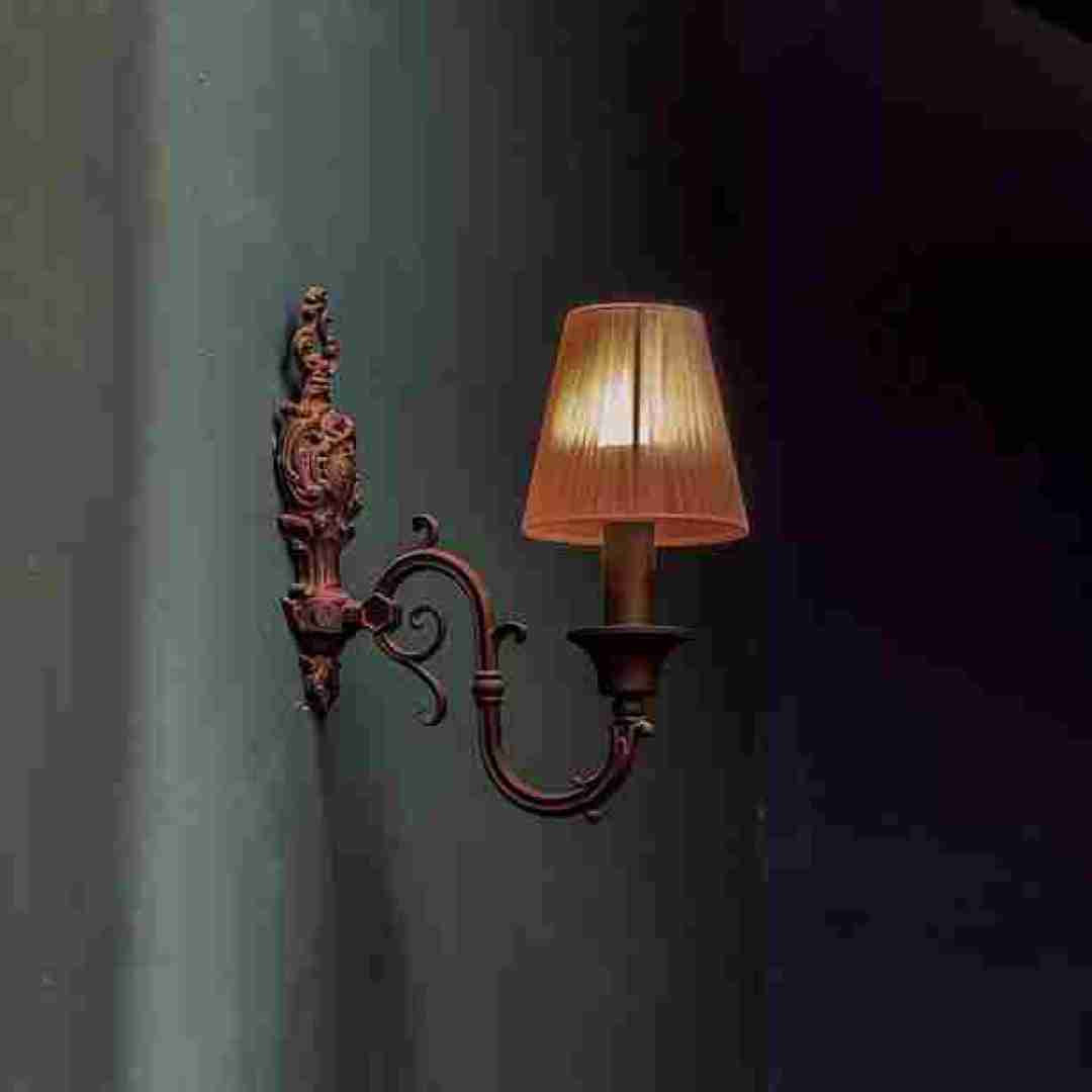 از خانه بیرون میزنم