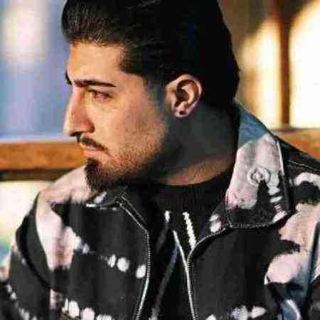 امیر لیام میزنه سرم بت زنگ ولی یه چی بشم