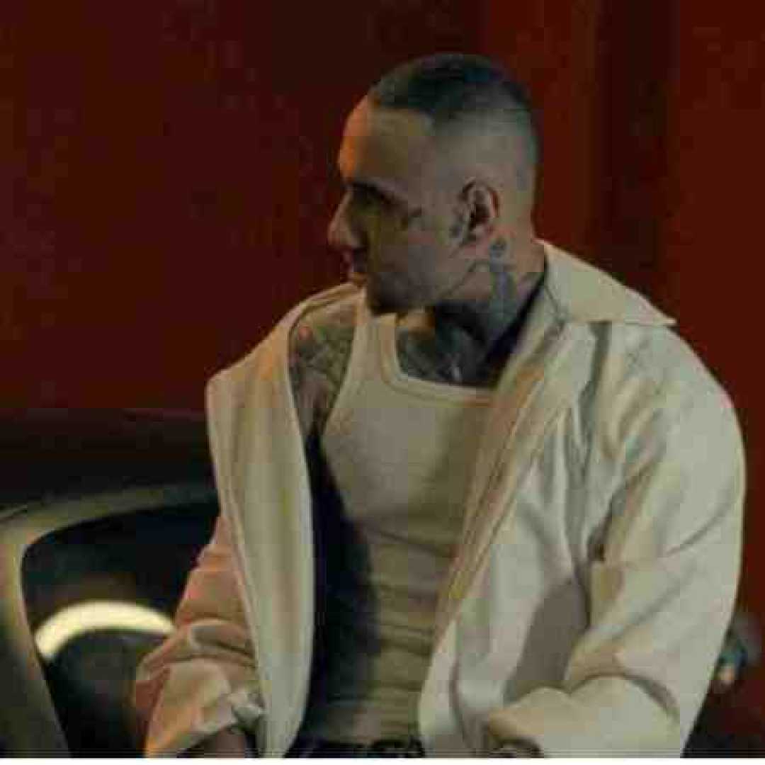 شایان یو نرو که دست تنهام اون بیرونم جنگه  